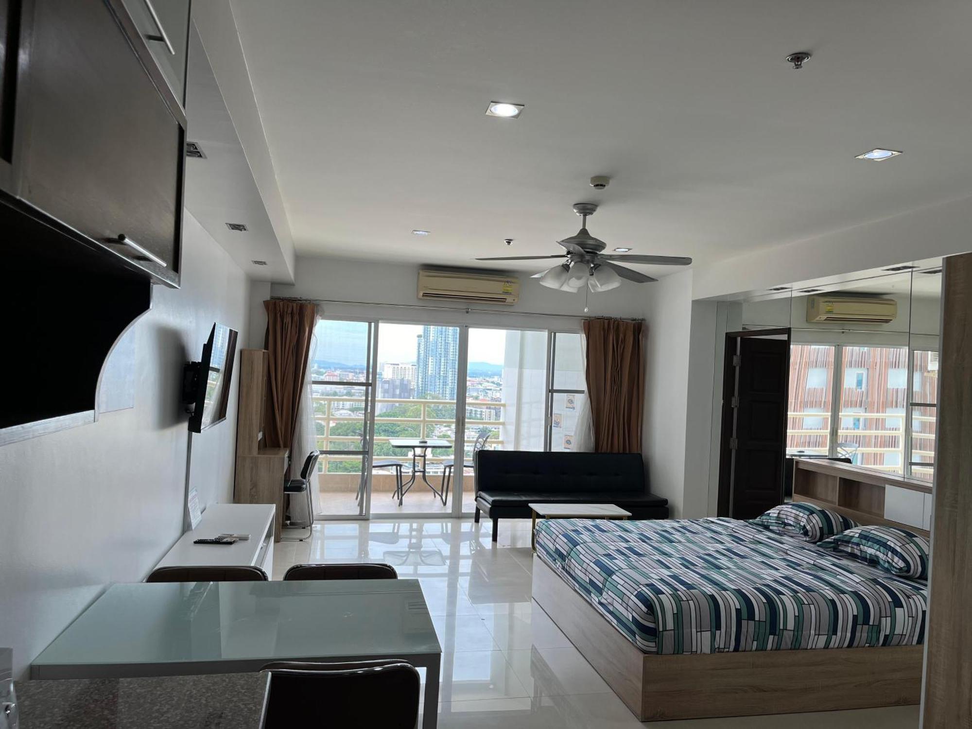 Condo Express View Talay 6 Pattaya Extérieur photo